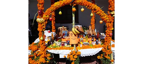 SC&I JMS Professor Regina Marchi explains what Day of the Dead and Halloween have in common, how they differ, and why the adoption of Day of the Dead celebrations in the U.S. are a communication phenomenon. 