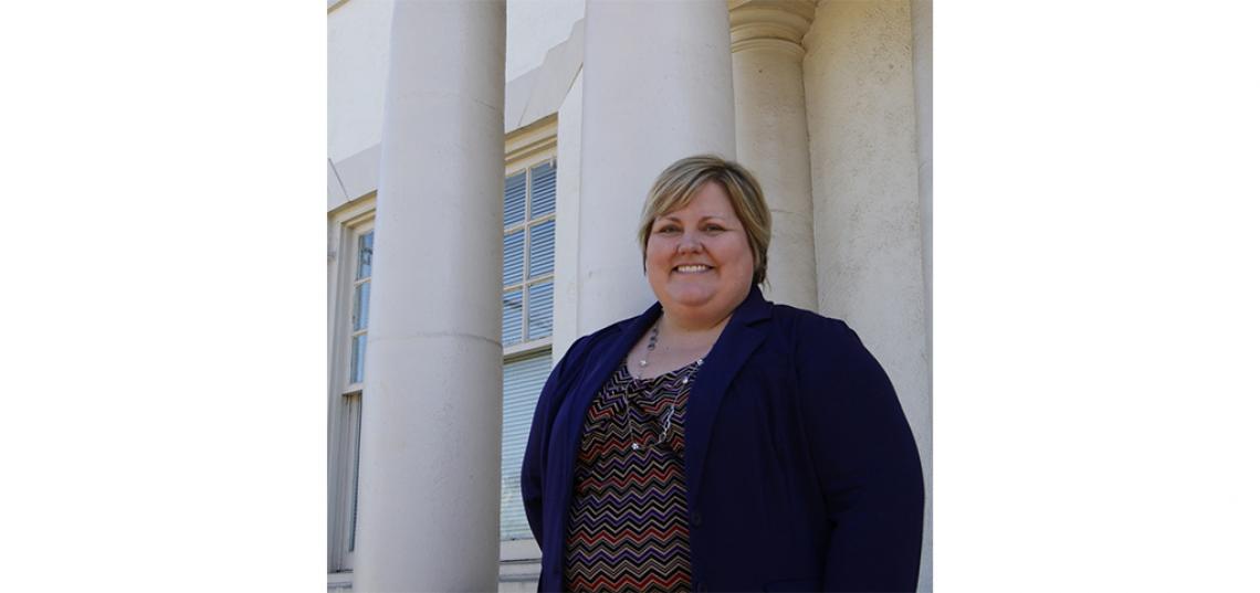Theiss Publishes New Book on Uncertainty in Relationships